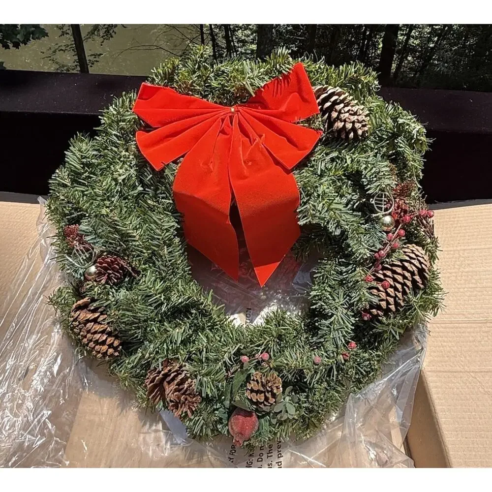 Brookstone Pinecone & BERRY 24” Christmas Wreath In Original Box Not Pre lit
